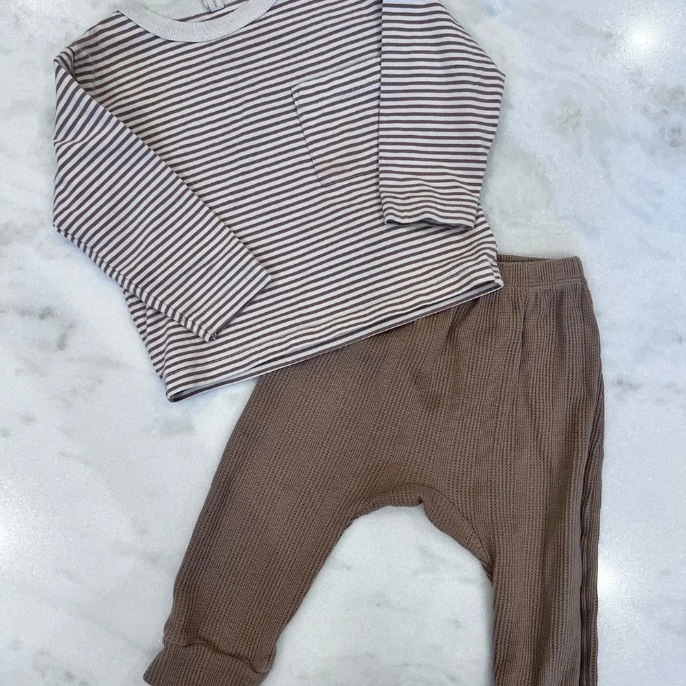 Camel stripe set 18-24 - Picture 1 of 2